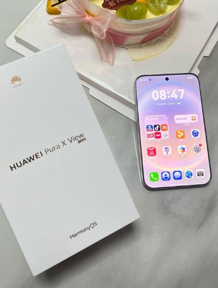 卖5999元起的华为Pura X View，首销一天就卖过18万台。
9月9日1