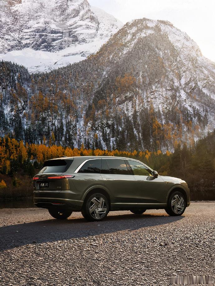 时间回到三年前，那个时候L9出来的时候，真的很炸裂，冰沙彩配齐让大家一眼看到好，