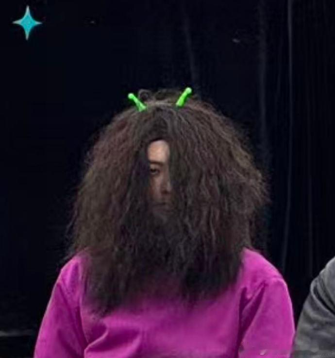 刘耀文cos葫芦娃谁能在图中找到王鹤棣刘耀文 cos 葫芦娃的图太有梗！造型炸裂