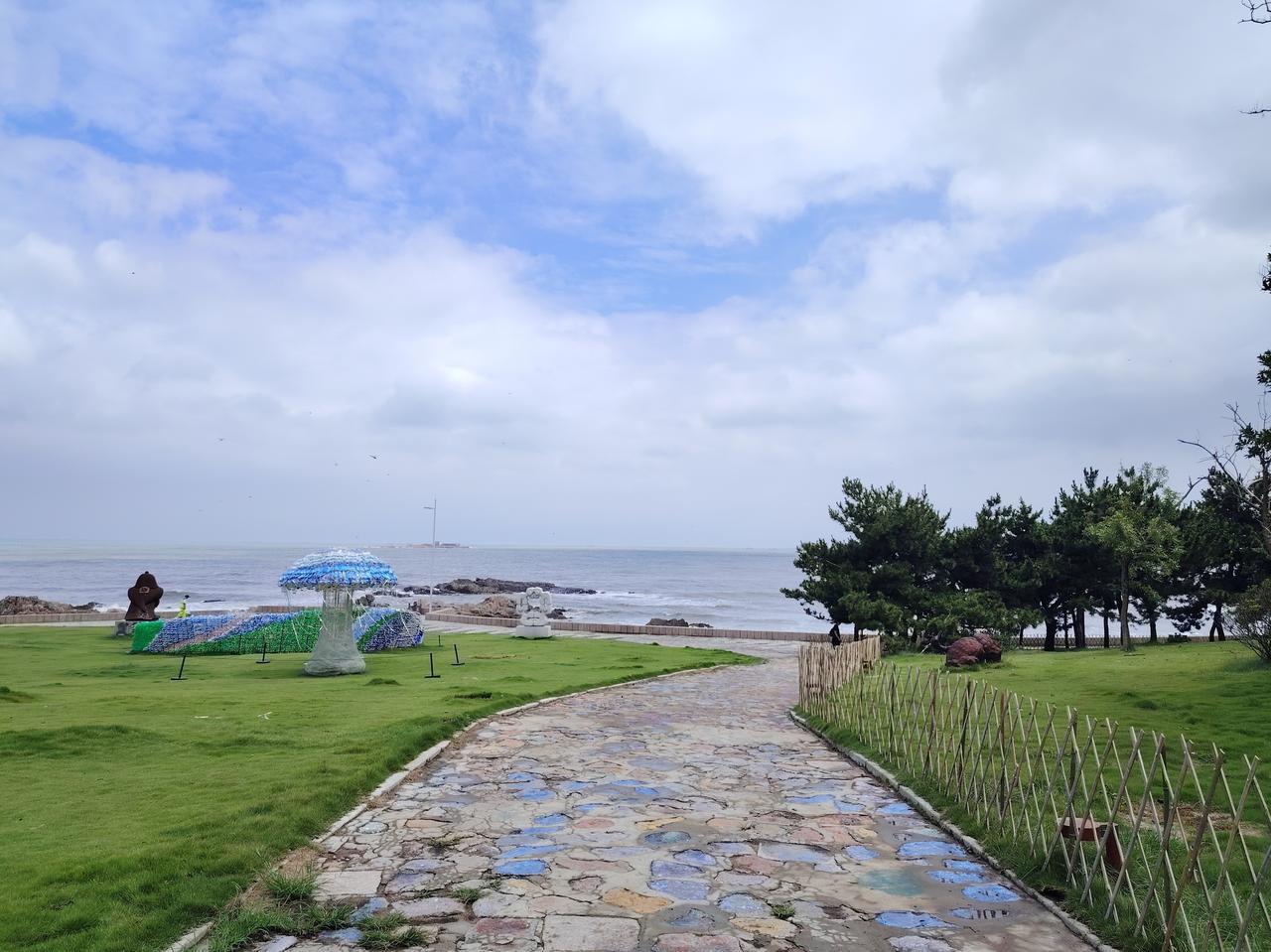 台风“巴威”已远离青岛，“青岛蓝”上线。