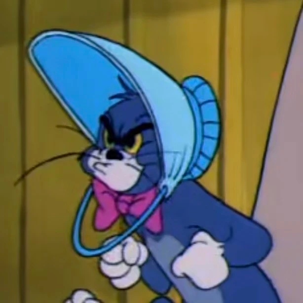 名字缩写跟人撞了，现在看到热搜会应激