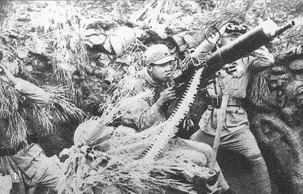 1937年，南京，17岁少女被鬼子包围。突然，一个名叫山本太郎的日本兵扒掉了少女