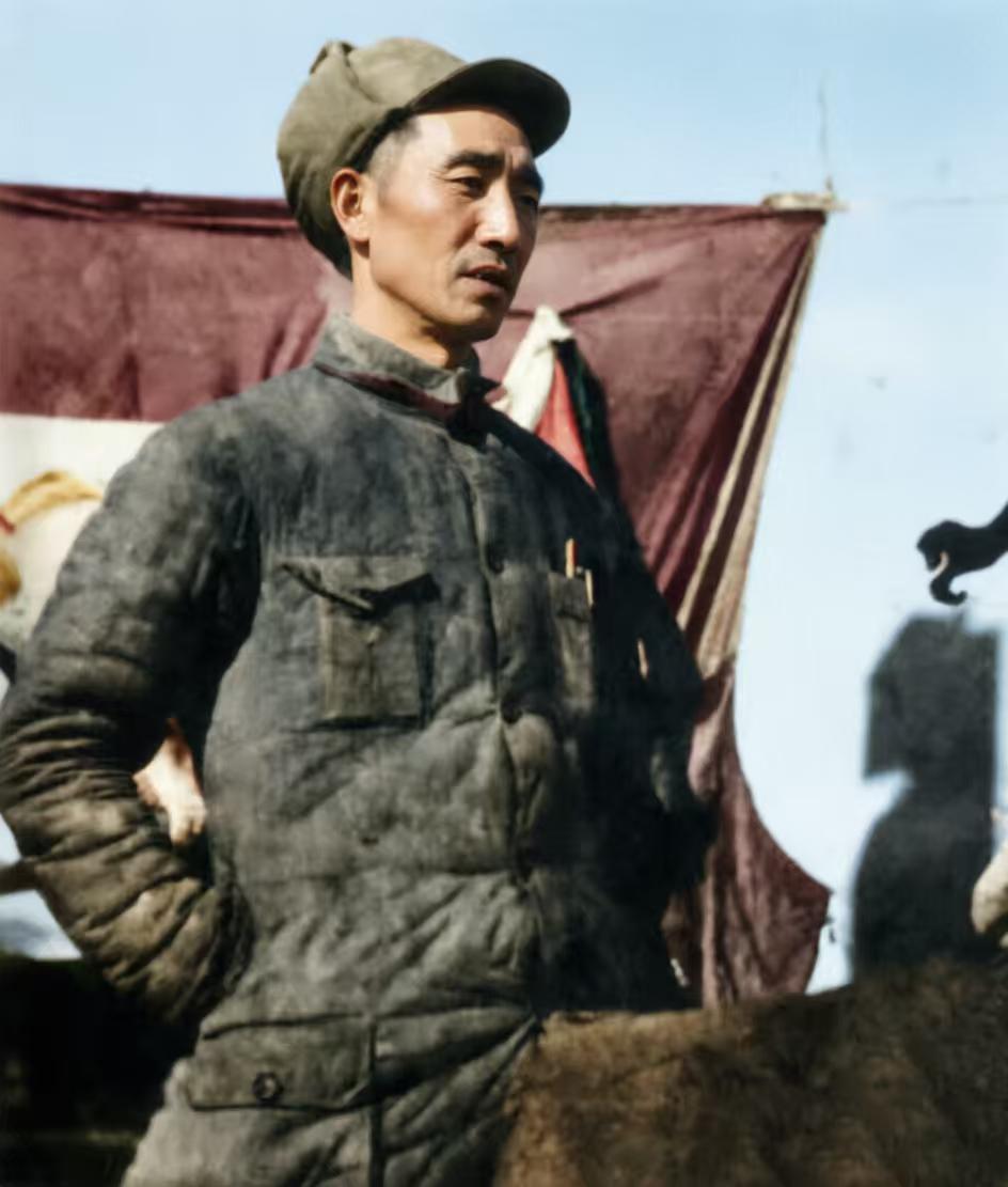 1929年夏，徐向前接手红31师，号称四个团，实际只有二百多人，枪少子弹更少。