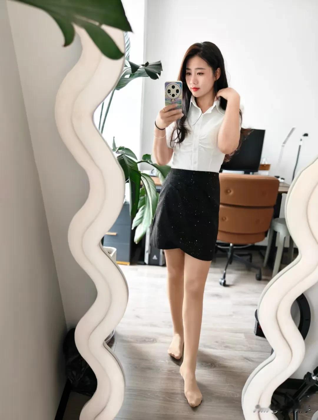 五一怎么过，好不容易放假，难得约了美女，现在回去是不是太早了点？？？
前几天就知
