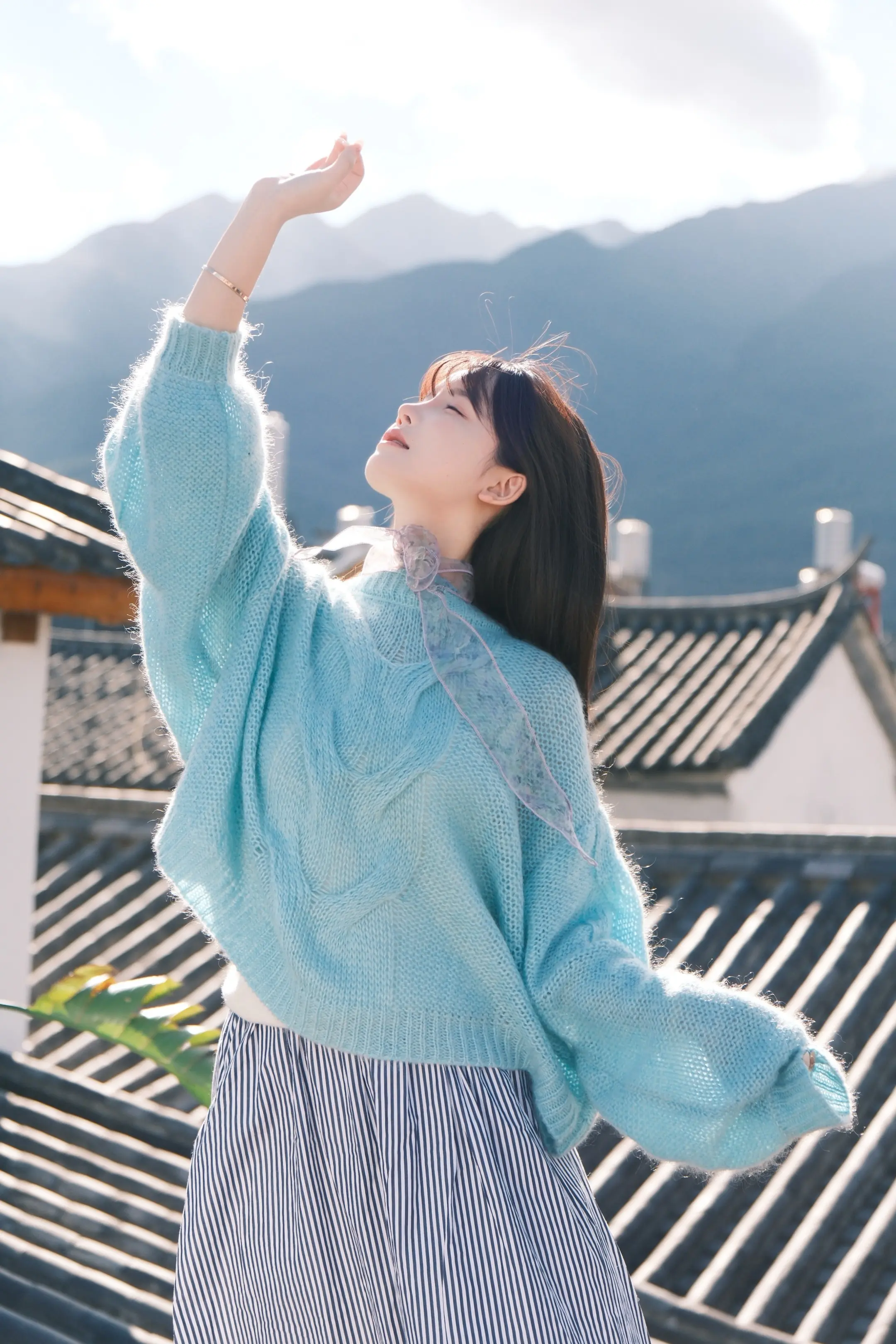 今天天气晴 此刻在想你。