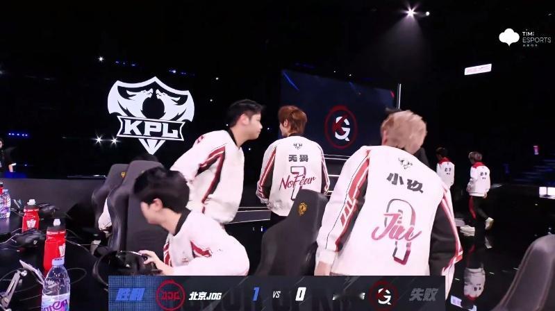 JDG终于赢了第一局！JDG终于赢了第一局 ​​​