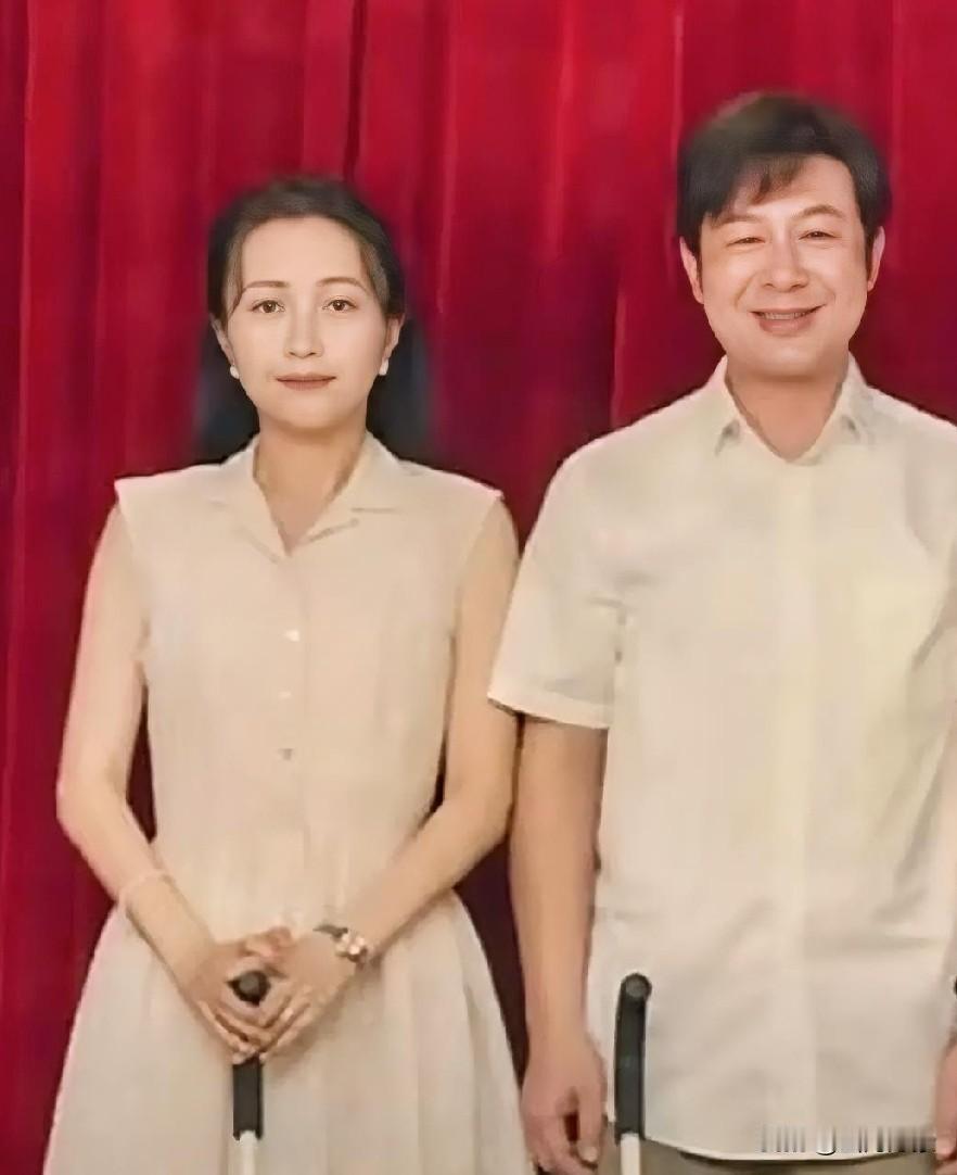 张颂文妻子
 
1. 姓名：网传叫陈素珍（也写作陈素真/陈素贞），圈外人，非娱乐