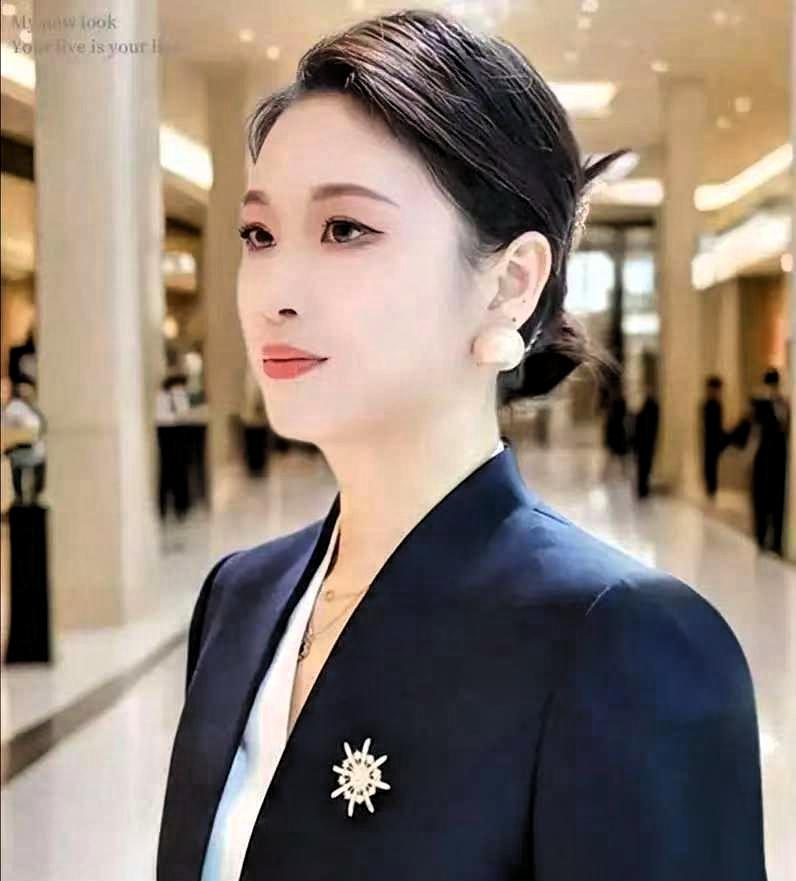 郑州一名月薪四千多的普通文员，用生理期不舒服当作借口请假，瞒着身边所有人捐献造血