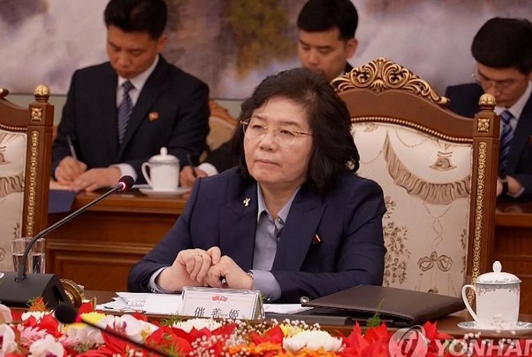 崔善姬突访莫斯科，朝俄高层布局低调提速
 
半岛周边的联合军演一场接一场，平壤面