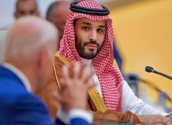 沙特正式向美军开放法赫德空军基地！很多人以为利雅得只是想找个保镖保命。错了！真相