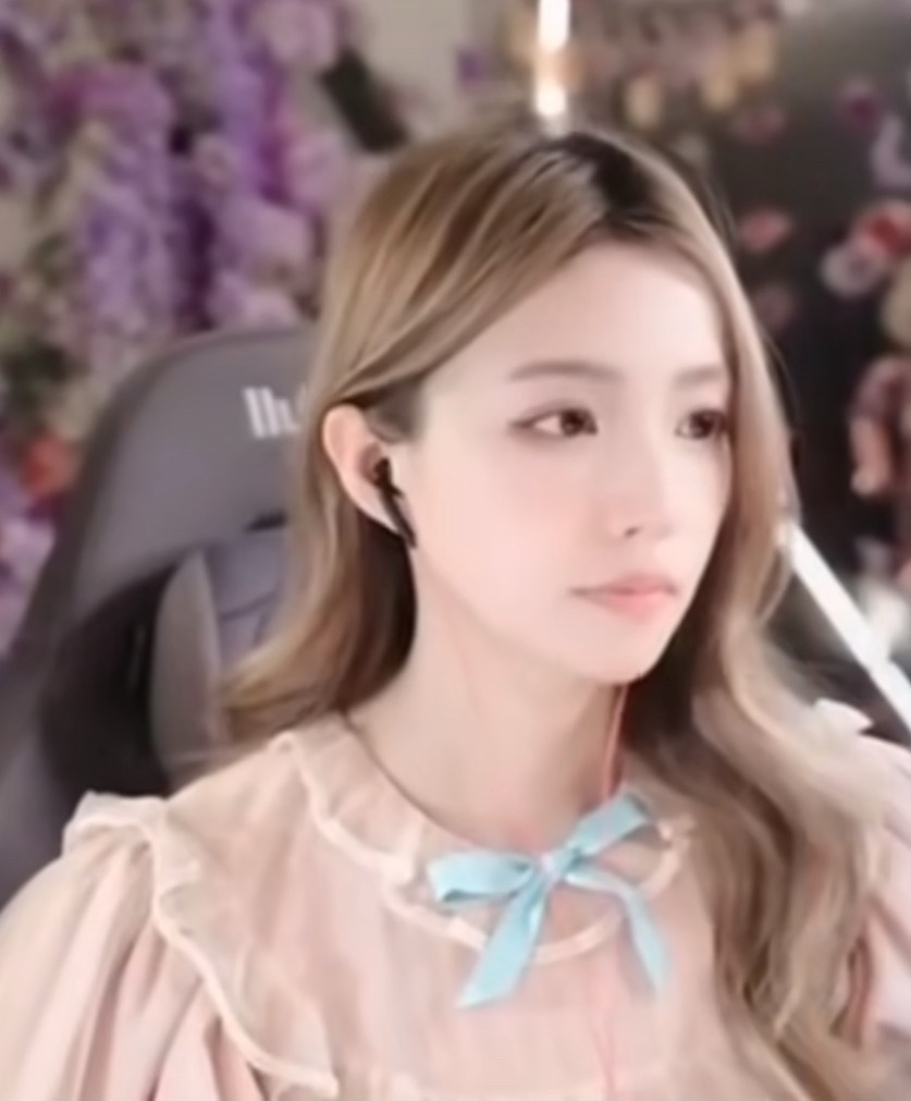 小舞：我只能说以后有机会可以提吧，有很多事情早晚会有交代的dota2