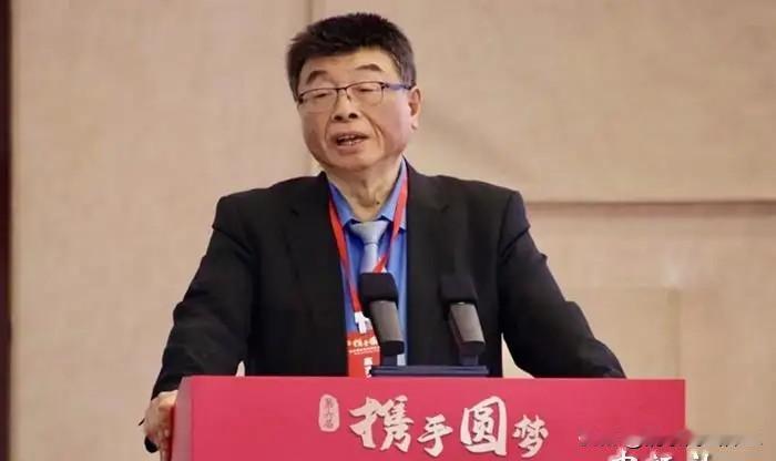 黄智贤不可教也！

作为曾经志同道合的战友，邱毅教授一直苦口婆心的劝说黄智贤，坚