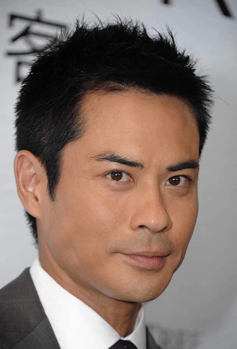 郑嘉颖，1970年8月15日出生于美国旧金山，籍贯广东中山，中国香港演员、歌手，