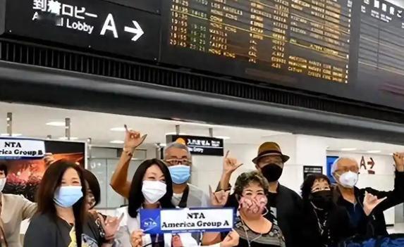 就在中日冲突愈演愈烈的时候，日本的群众却非常的开心，因为在他们眼中，没有了中国人