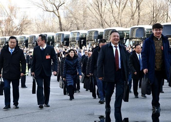 见过脾气硬的，真没见过这么干脆利落、一点面子都不给的。
在帕劳办的一场国际会议上