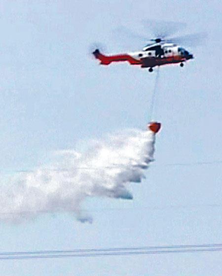 香港大埔火灾：警方已拘捕13人，背后隐藏的社会裂痕与人性光辉

这起突如其来的火