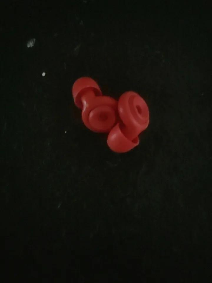 昨天晚上我家队友的呼噜向的像打雷一样，我又是一个睡眠很浅的，一下换到左边一下换到