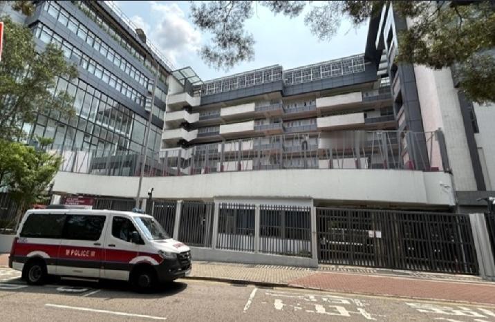 珍惜生命，今日（16日）下午12时43分，香港警方接获报案，指北角宝马山校园径1