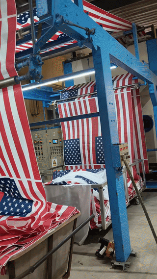 国外有很多国家用的国旗其实都是咱们中国的企业生产的。
中国制造的国旗物美价廉，质