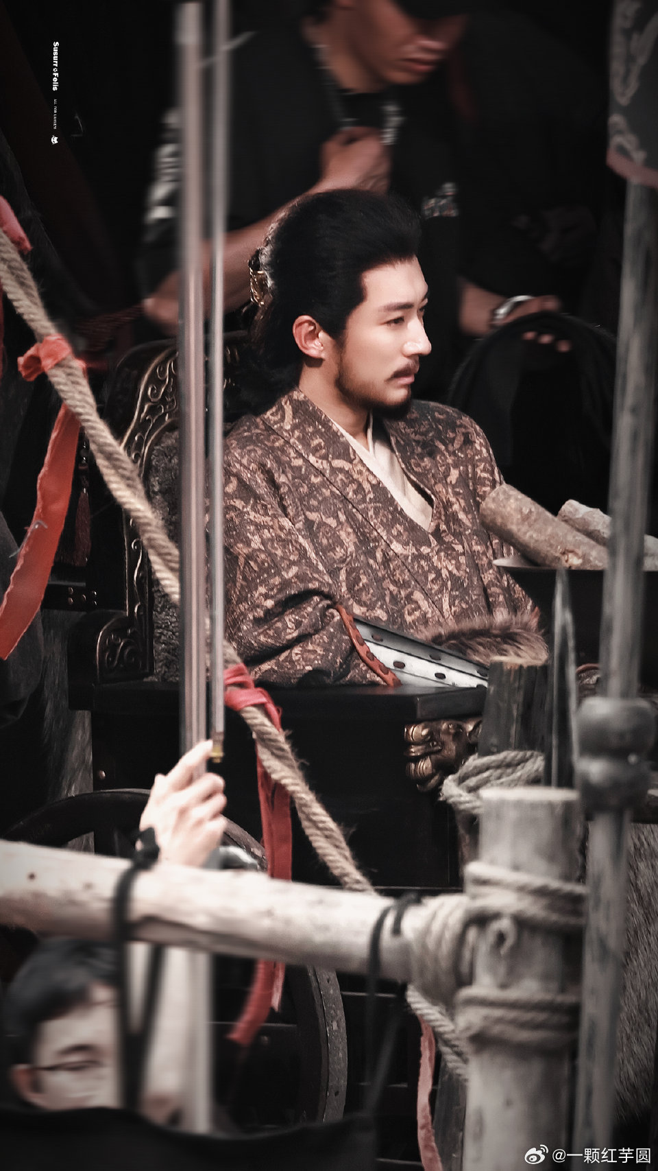 刘学义江山大同造型刘学义 可塑性真的很强！演什么像什么，演历史剧也看不出古偶的样