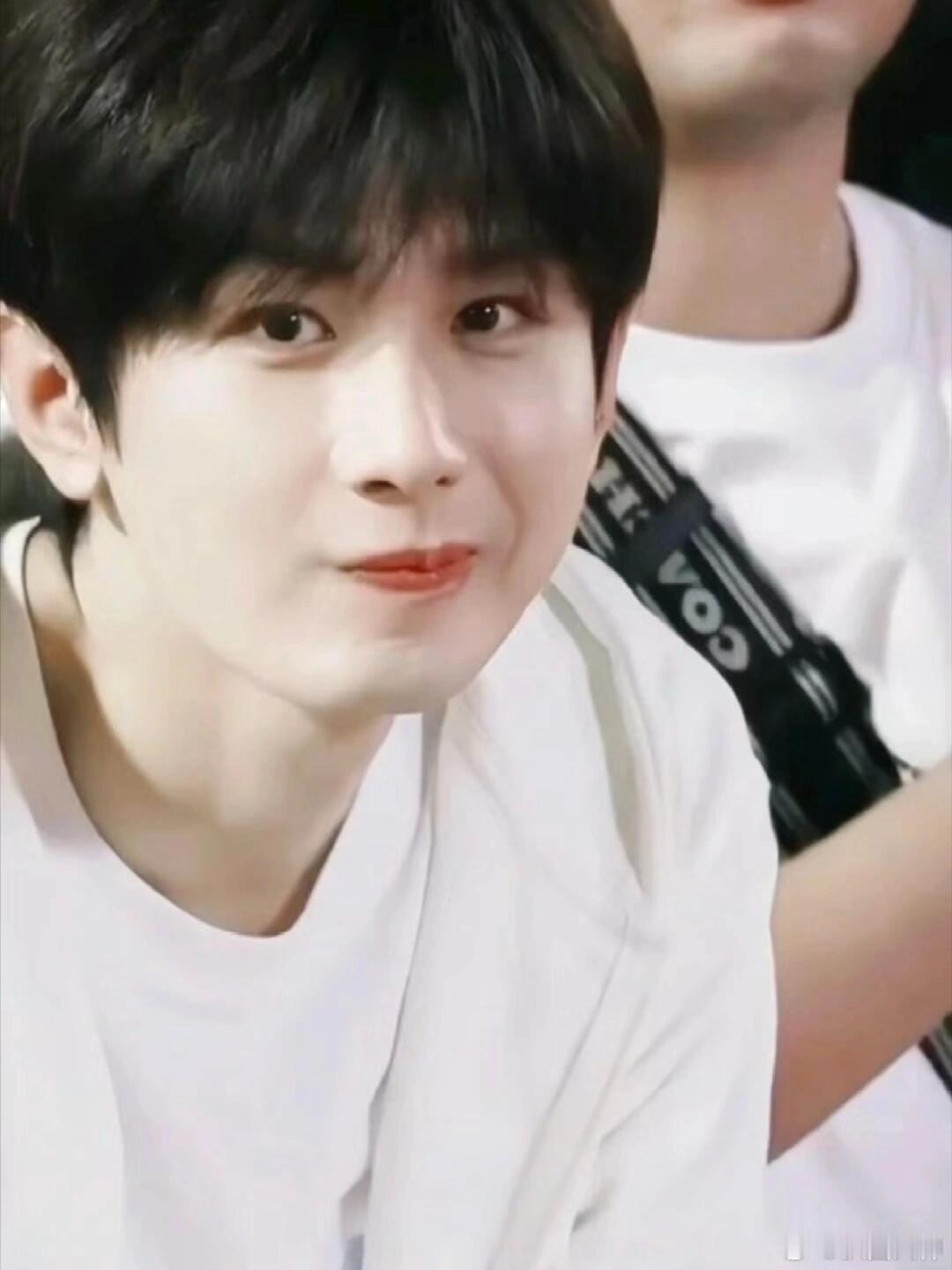 #星期六的幸福是听到成毅来电开始#成毅总是通过不同的方式都会告诉我们他现在真的很