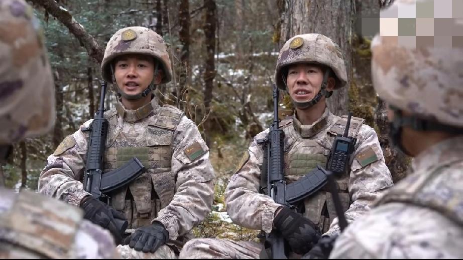 在西藏墨脱的深山里，有这么一群人默默坚守着……

巡逻队伍赶在大雪封山前就出发了