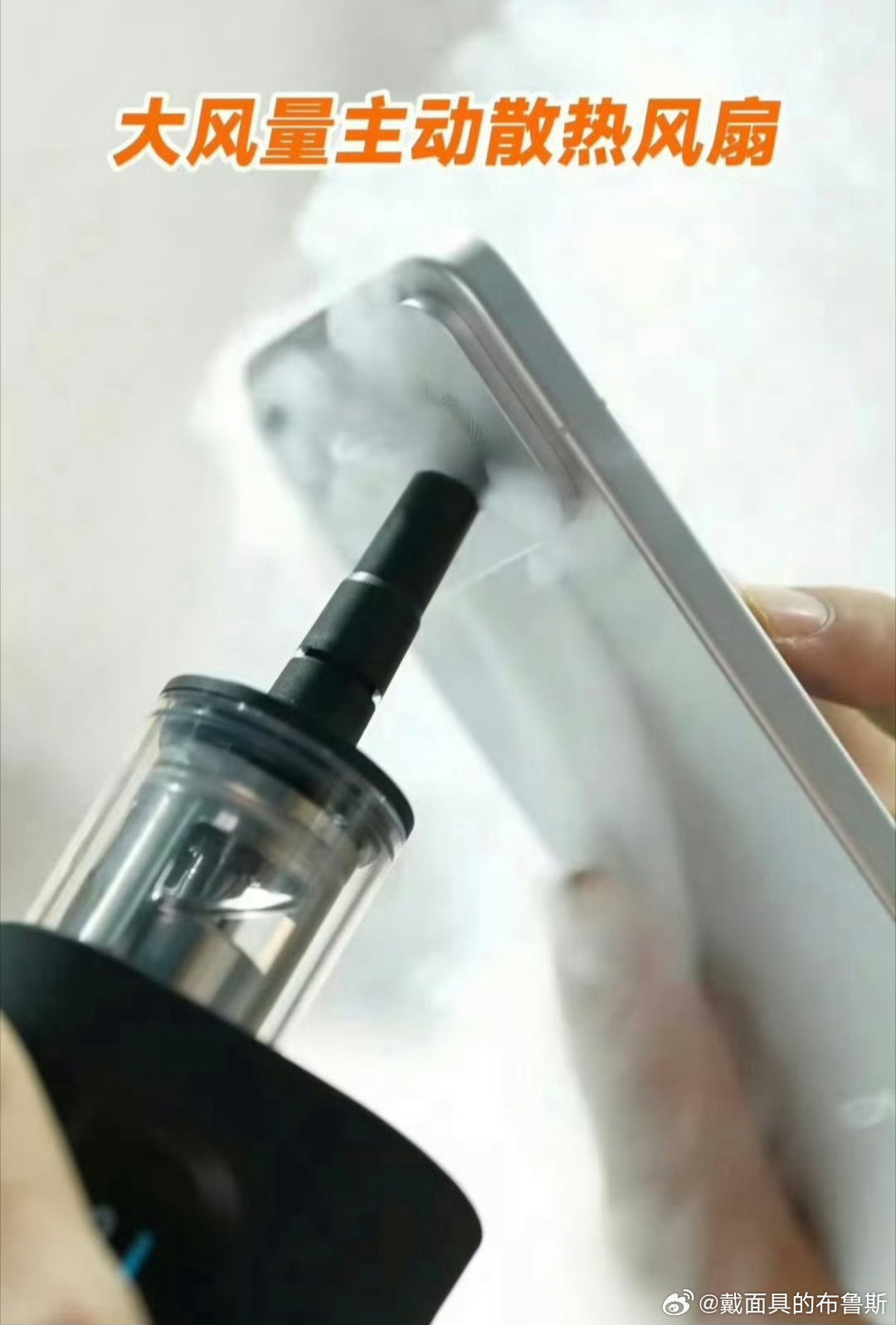 刺痛退役后夜市摆摊挑战大学生  以前打职业联赛的刺痛，跑到夜市摆摊，十块钱一把跟