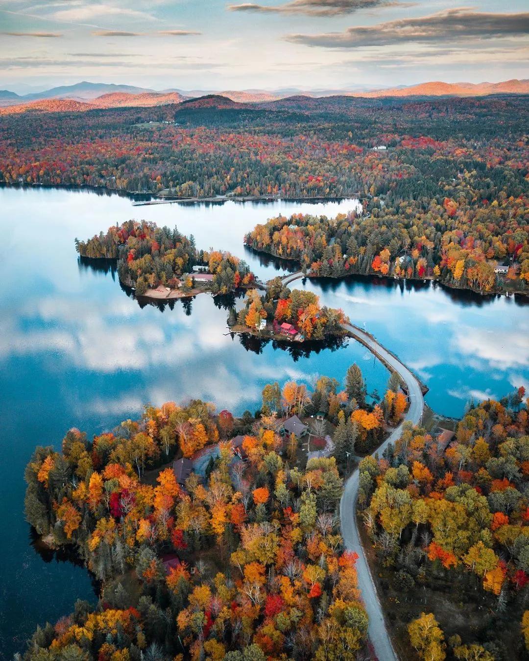 看了上海的一位大学教授的几个短视频，开始的时候觉得他讲得蛮有道理的，后来发现越来