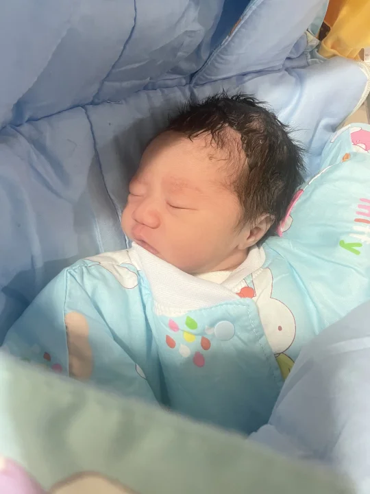 二胎妈妈建议，生娃真的不要带太多去医院！