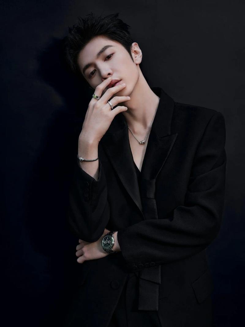 陈哲远官宣微博之夜 陈哲远官宣加盟微博之夜2月5号期待陈哲远红毯微博之夜