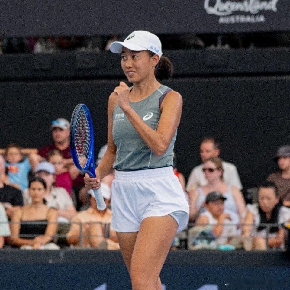 张帅无缘布里斯班站16强 虽然无缘第三轮，但是帅姐新赛季第一周在单打方面表现的真