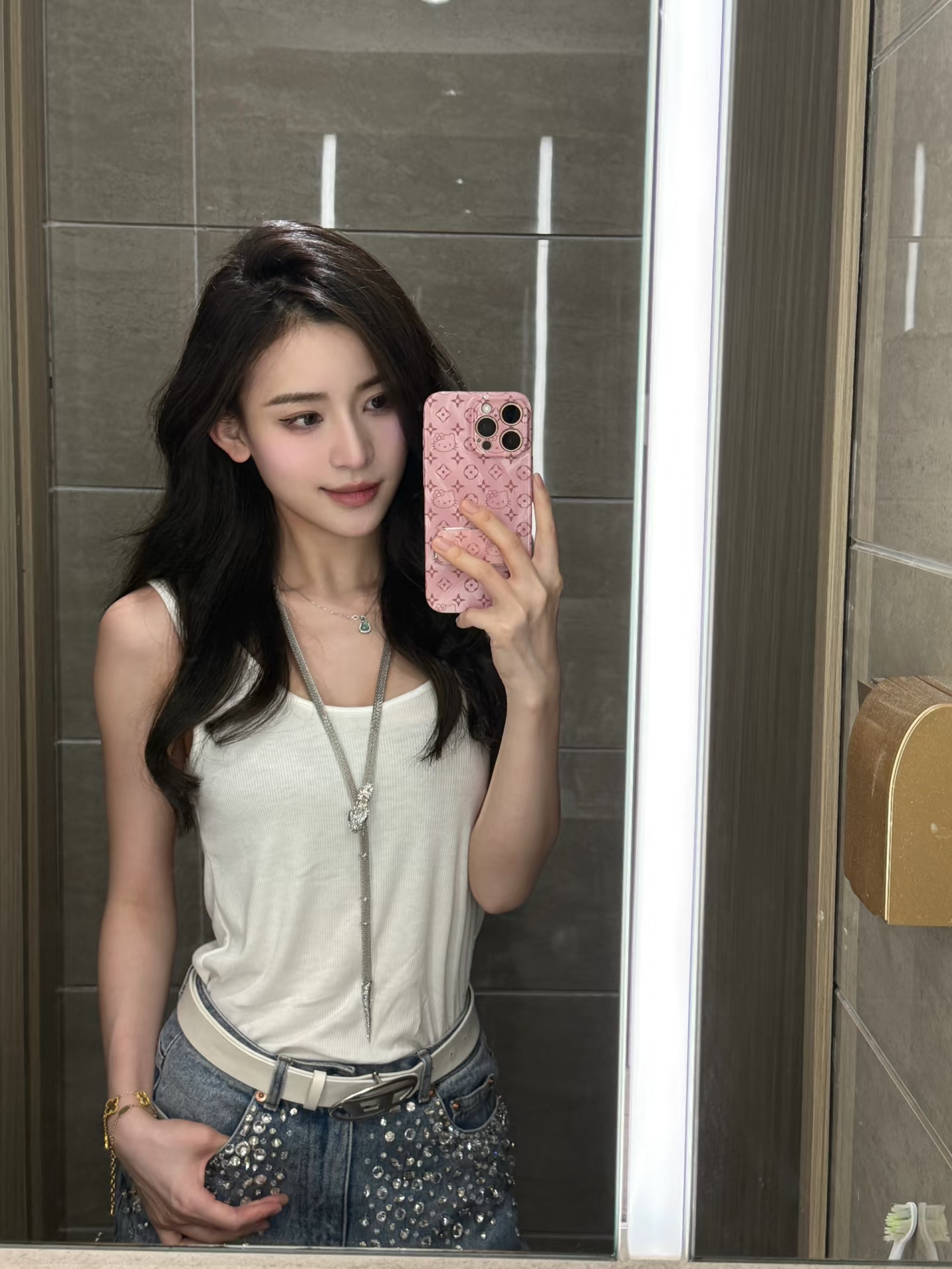 谁给我馒头 谁给我拳头我会记得清清楚楚