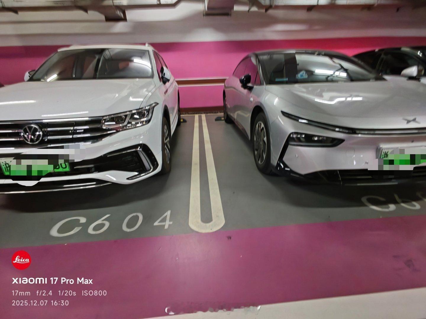 咱这小鹏P7+是为了隔壁主驾驶进车更方便，还是为了自己副驾进车更方便？