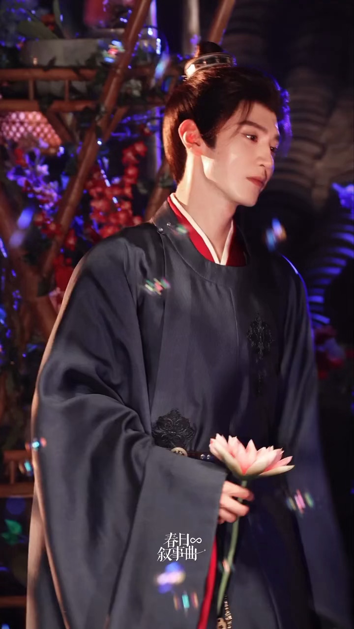 陈哲远｜陈哲远 ｜陈哲远敖炽 ｜陈哲远浮生 人间于此，欢喜是你💕与其仓皇的追赶