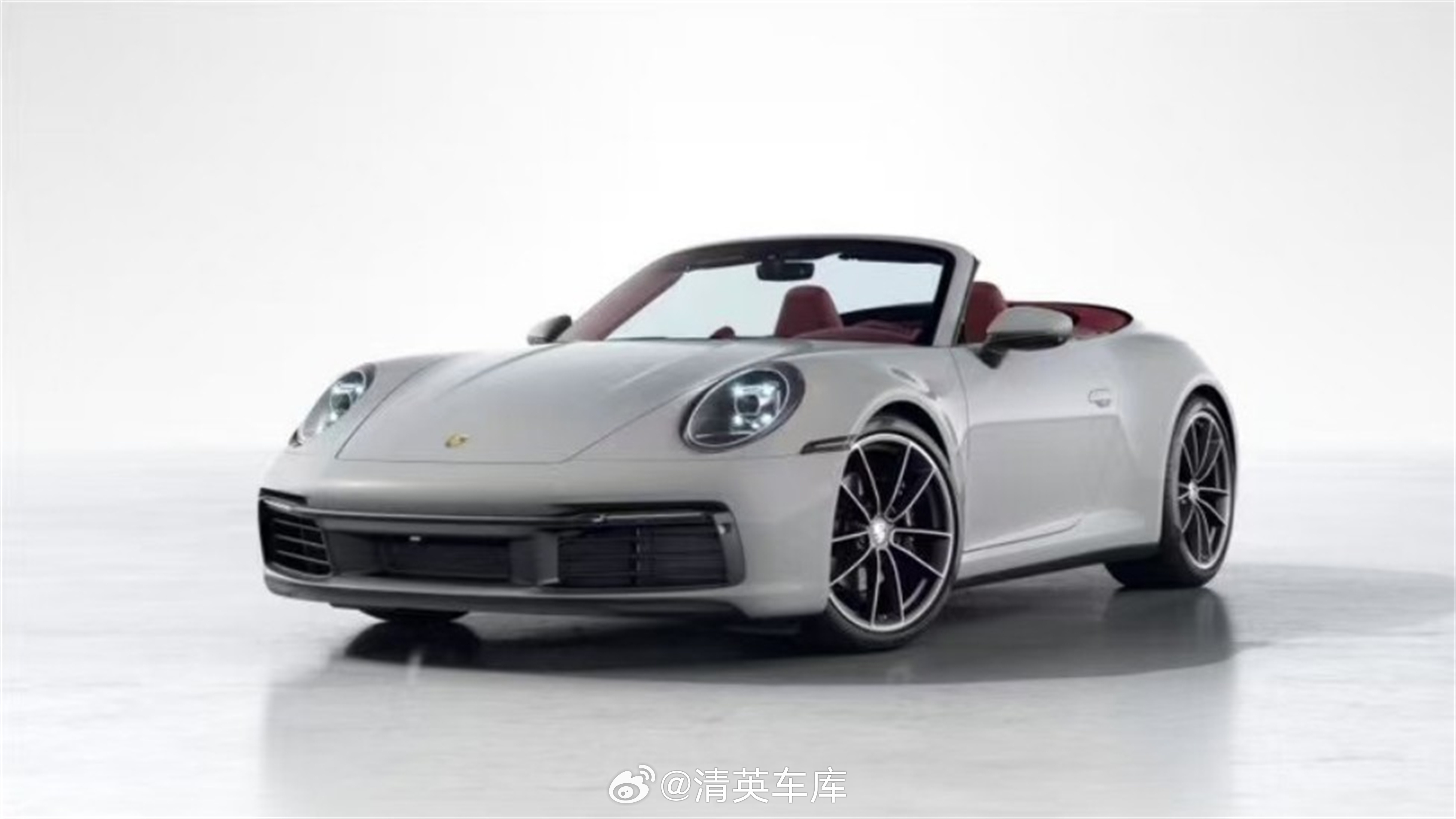 保时捷911 Carrera Cabriolet 哑灰/波尔多红现车含配置总价1