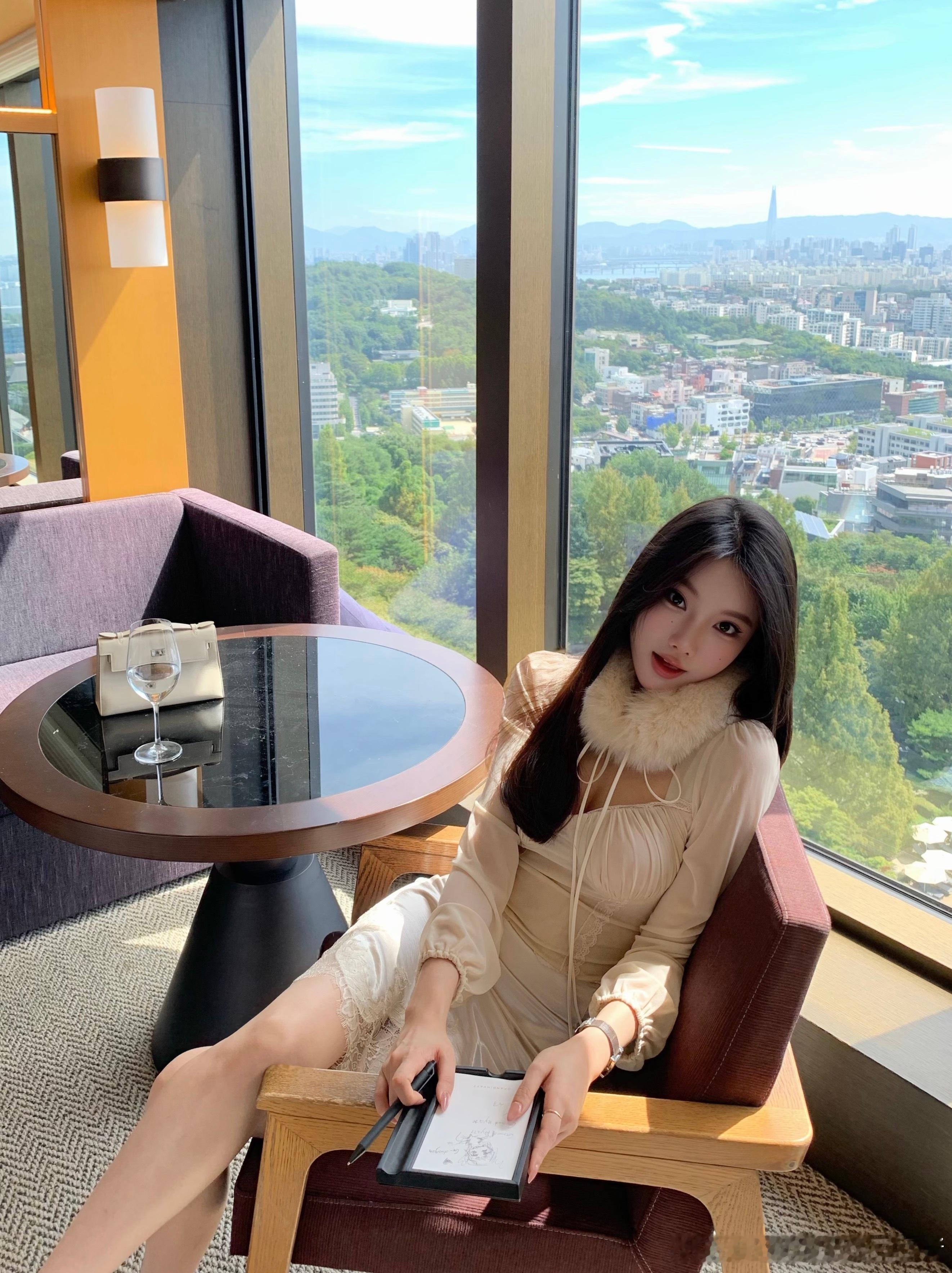 温香软玉感具象化🫶🏻我晕倒！这种温柔小女人穿搭我越看越喜欢[色]谁懂这种淡淡