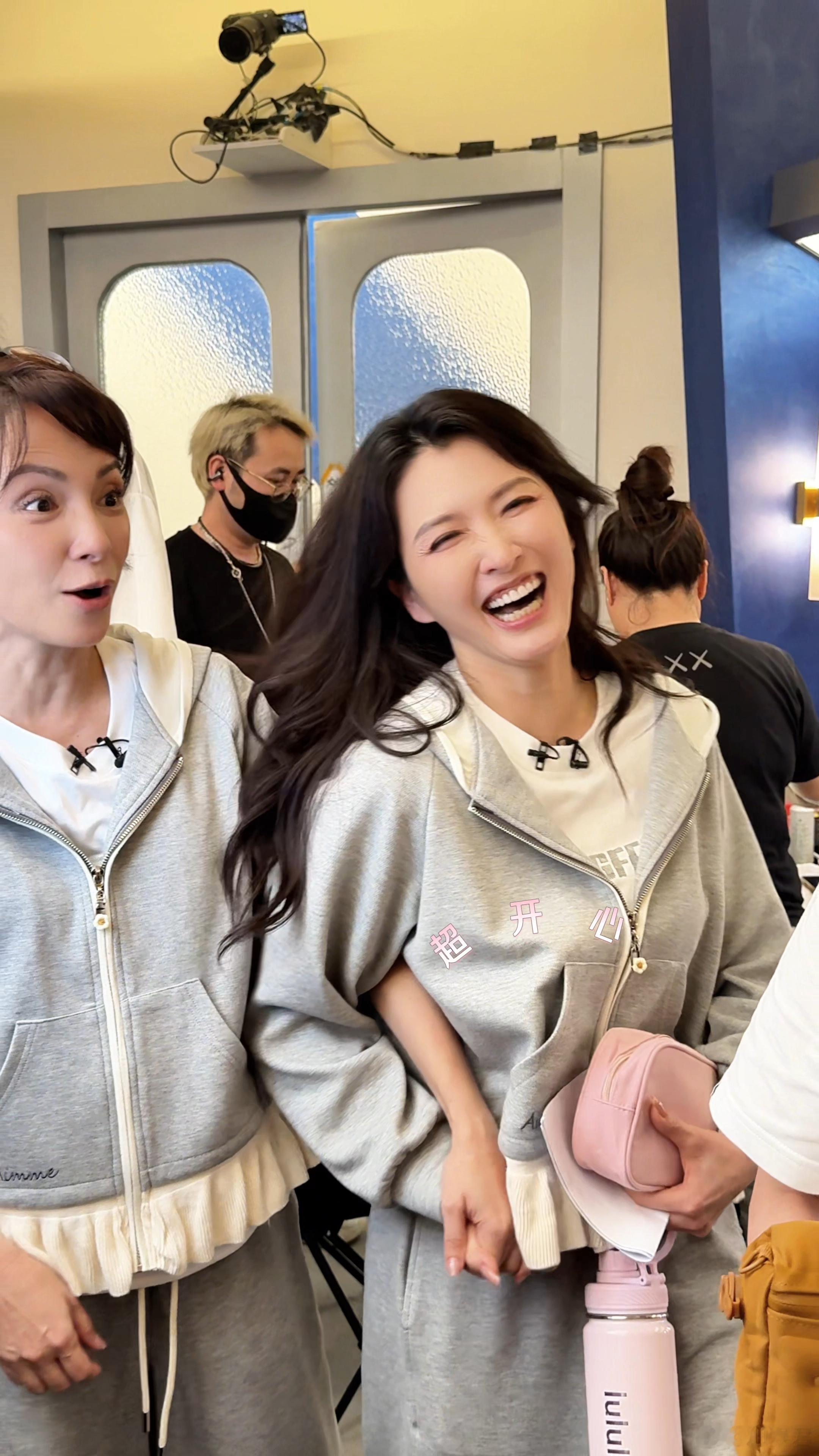 徐洁儿小考后哭了徐洁儿好让人心疼，轮空之后也是能感受出她的压力，面对李心洁的暖心