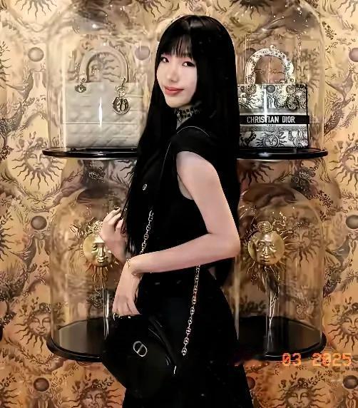 S家第三代在娱乐圈闯荡：女儿转型背后的家族选择
大S去世后，小S又请假了一段时间