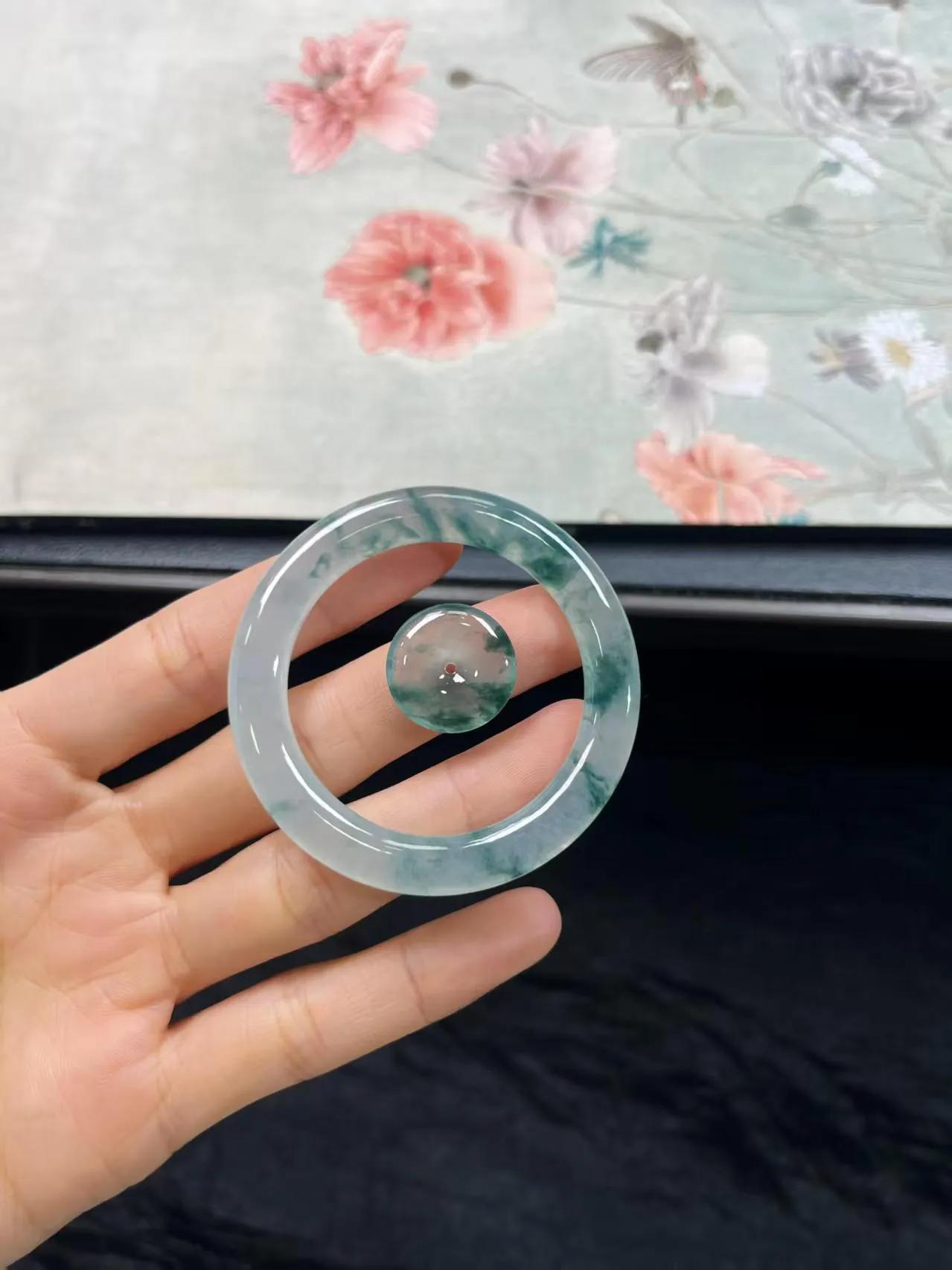 童镯爆改！高级感+成就感双向拉满

角色：一只被嫌弃的甜童镯（圈口太小，成年人戴