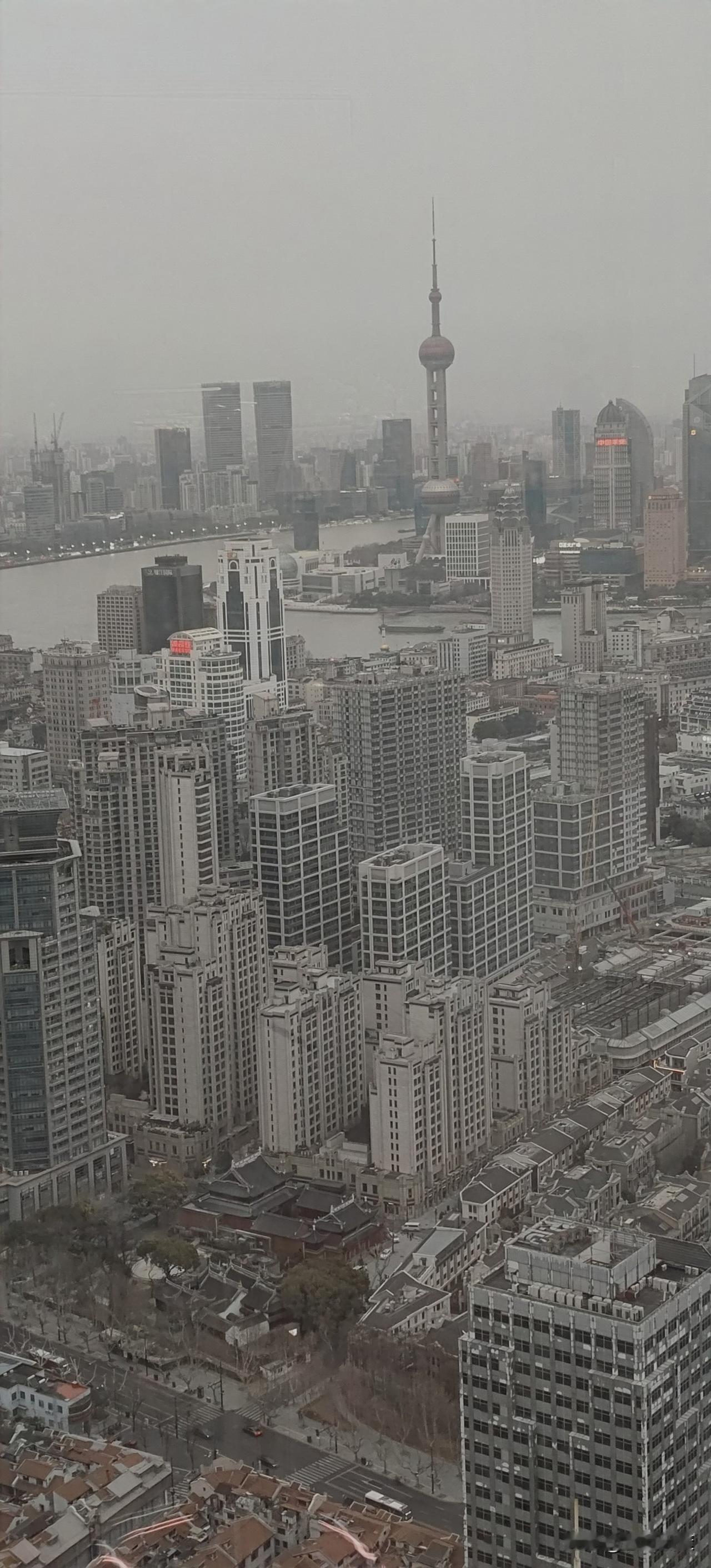 出生率最低，死亡率最高，离婚率第一，拖住了东北发展的脚步。
看到一个节目，分析了