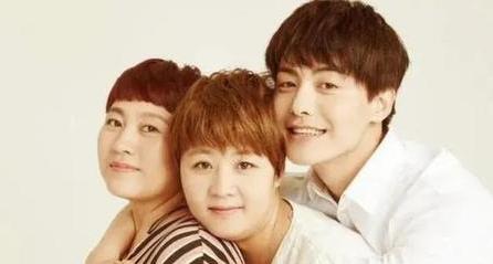 2010年，马天宇挣了700多万，他立刻给两个姐姐买房买车，可是事后却与姐姐保持