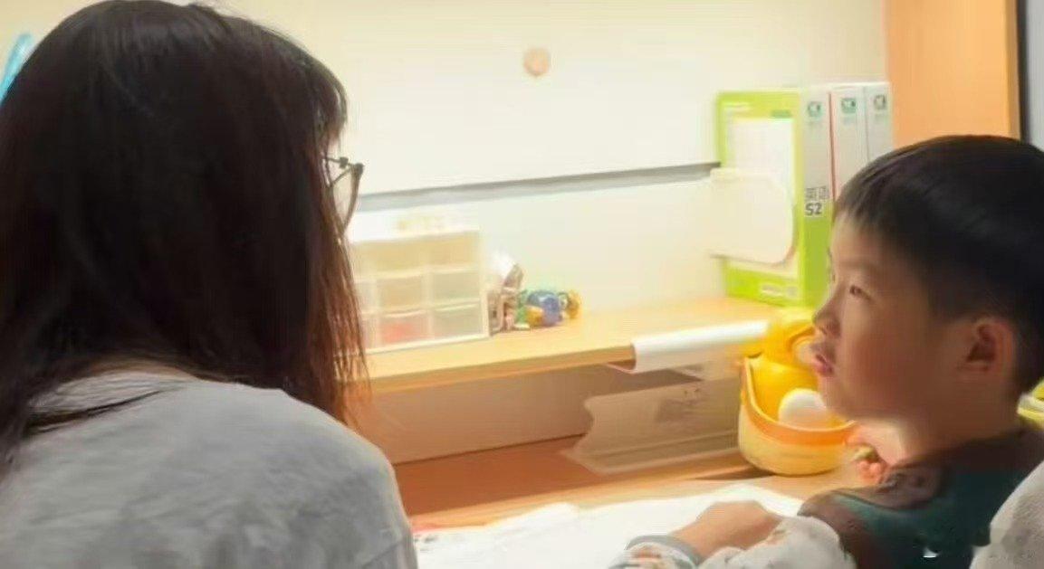 李艾求辅导作业不暴躁方法爸爸当家爸爸当家奶爸天团集结完毕全网蹲一个能让李艾不暴躁