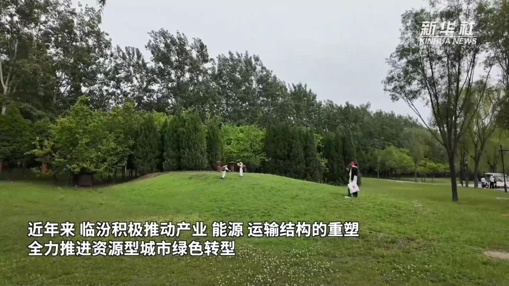 我认为越少越好。
这不是一个消极的答案，也不是情绪的渲泄。
现实生活中，最珍贵的