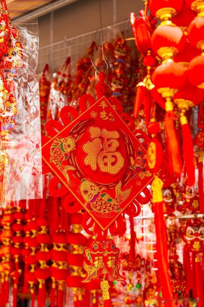 据网络消息。国务院办公厅11月4日发布2026年节假日安排，其中备受关注的春节假