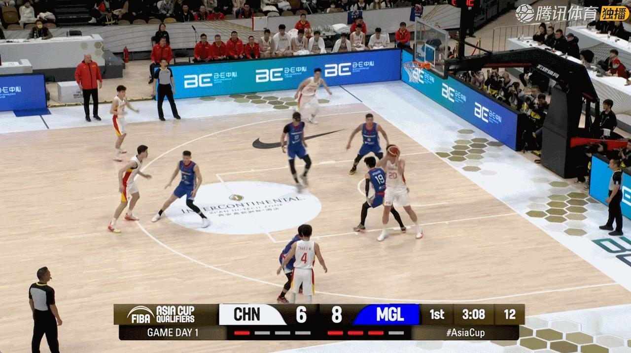 杨瀚森传球这一刻，抓的太准了[赞][赞]
#中国男篮# #CBA联赛# #中国篮