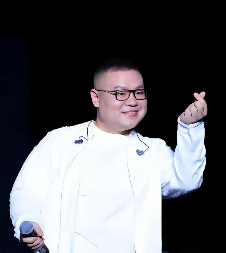 谢娜北京演唱会官宣取消，怎么岳云鹏的巡演却照常举办？ 