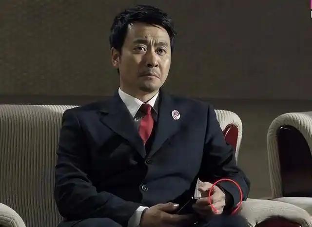 人民的名义里陈海这个角色其实小说版跟剧版的人设截然不同，剧版陈海给人感觉是带着莽