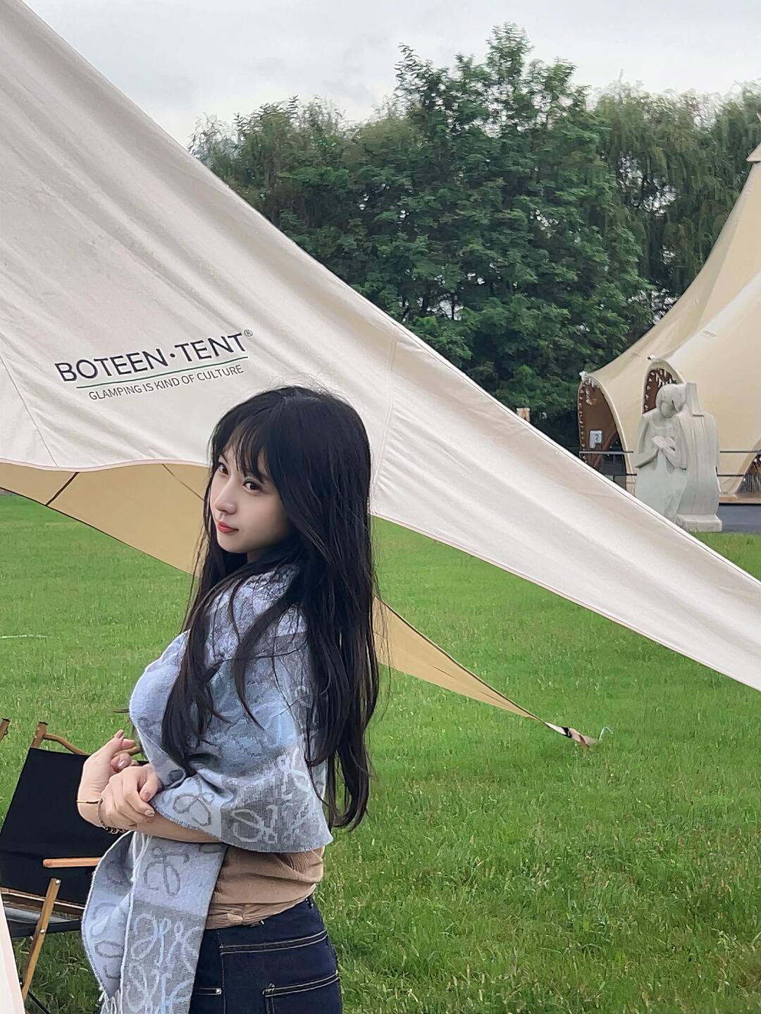 谁再说下雨天不能露营，我真的会急😡