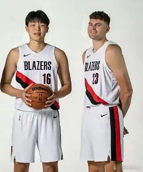 有一说一，今日克林根和杨瀚森的表现根本不在一个档次！！杨瀚森：今日对阵雷霆登场1