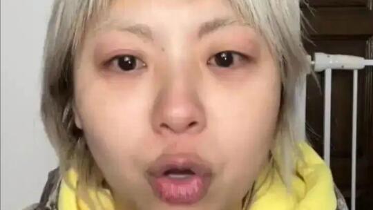 惊！视频曝光张大大疑指使砸门恐吓女网友